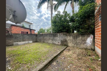 Casa à venda com 54m², 2 quartos e sem vaga