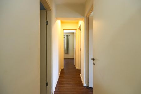 Apartamento para alugar com 77m², 3 quartos e 2 vagas Apartamento para alugar com 77m², 3 quartos e 2 vagasCorredor