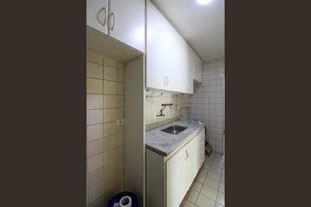 Apartamento para alugar com 77m², 3 quartos e 2 vagas Apartamento para alugar com 77m², 3 quartos e 2 vagasCozinha