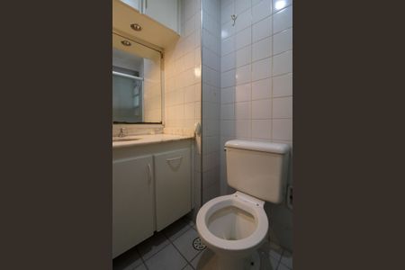 Apartamento para alugar com 77m², 3 quartos e 2 vagas Apartamento para alugar com 77m², 3 quartos e 2 vagasBanheiro social