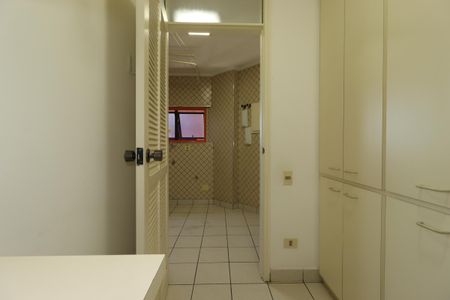 Apartamento à venda com 175m², 2 quartos e 2 vagasQuarto de Serviço