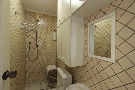Apartamento à venda com 175m², 2 quartos e 2 vagasBanheiro de Serviço