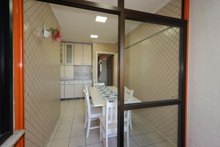 Apartamento à venda com 175m², 2 quartos e 2 vagasVaranda da Cozinha