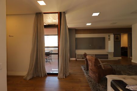 Apartamento à venda com 175m², 2 quartos e 2 vagasSala