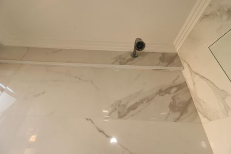 Apartamento à venda com 175m², 2 quartos e 2 vagasBanheiro da Suíte 1 - Chuveiro