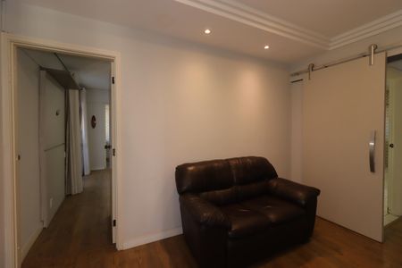 Apartamento à venda com 175m², 2 quartos e 2 vagasEscritório