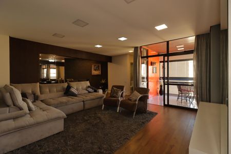 Apartamento à venda com 175m², 2 quartos e 2 vagasSala