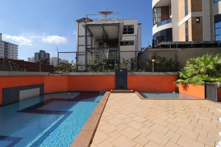 Apartamento à venda com 175m², 2 quartos e 2 vagasÁrea Comum - Piscina
