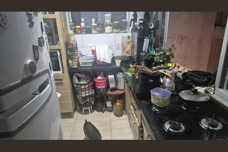 Cozinha de apartamento para alugar com 2 quartos, 48m² em Pituba, Salvador