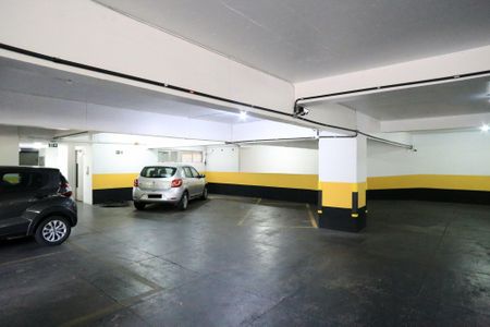 Apartamento para alugar com 55m², 1 quarto e 1 vaga Apartamento para alugar com 55m², 1 quarto e 1 vagaGaragem