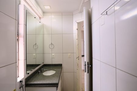 Apartamento para alugar com 55m², 1 quarto e 1 vaga Apartamento para alugar com 55m², 1 quarto e 1 vagaBanheiro