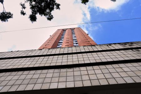 Apartamento para alugar com 55m², 1 quarto e 1 vaga Apartamento para alugar com 55m², 1 quarto e 1 vagaFachada