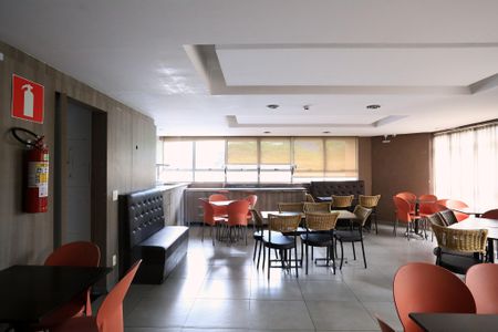 Apartamento para alugar com 55m², 1 quarto e 1 vaga Apartamento para alugar com 55m², 1 quarto e 1 vagaÁrea comum - Salão de festas