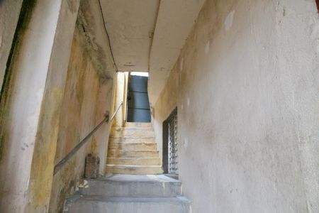 Casa para alugar com 35m², 1 quarto e sem vagaEscada