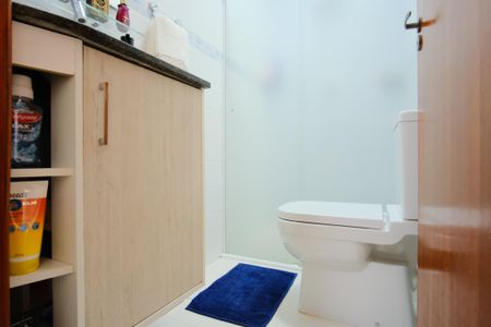 Casa de condomínio à venda com 147m², 3 quartos e 2 vagasBanheiro Social