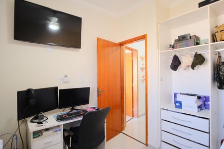 Casa de condomínio à venda com 147m², 3 quartos e 2 vagasQuarto 2