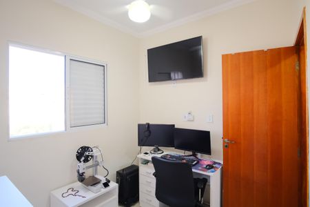 Casa de condomínio à venda com 147m², 3 quartos e 2 vagasQuarto 2