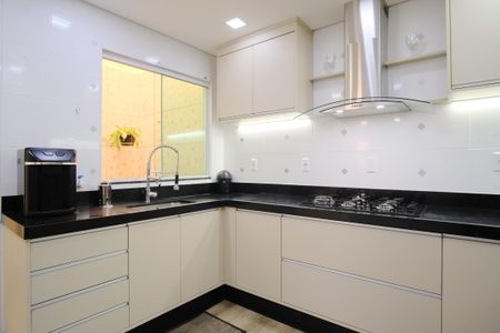 Casa de condomínio à venda com 147m², 3 quartos e 2 vagasCozinha