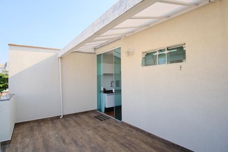 Casa de condomínio à venda com 147m², 3 quartos e 2 vagasTerraço do Espaço Gourmet