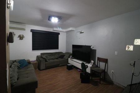 Casa de condomínio para alugar com 90m², 3 quartos e 2 vagasSala