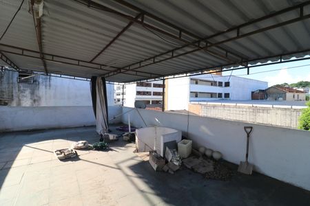 Casa de condomínio para alugar com 90m², 3 quartos e 2 vagasTerraço