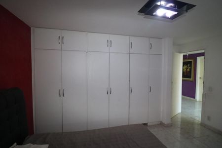 Casa de condomínio para alugar com 90m², 3 quartos e 2 vagasSuite