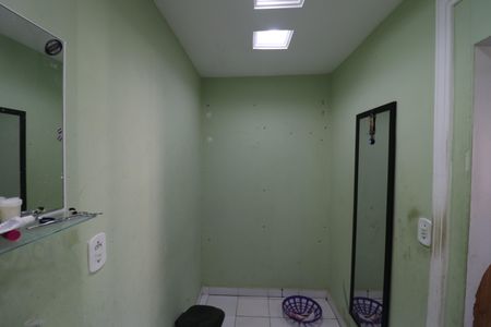 Casa de condomínio para alugar com 90m², 3 quartos e 2 vagasBanheiro da Suíte