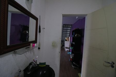 Casa de condomínio para alugar com 90m², 3 quartos e 2 vagasBanheiro Social