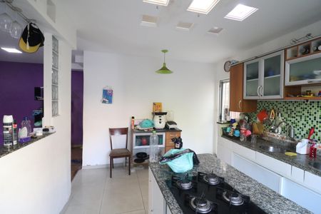 Casa de condomínio para alugar com 90m², 3 quartos e 2 vagasCozinha