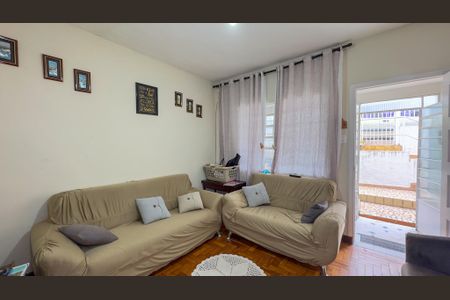 Casa à venda com 156m², 3 quartos e 1 vaga Casa à venda com 156m², 3 quartos e 1 vagaSala-casa 2