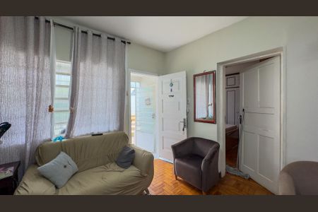 Casa à venda com 156m², 3 quartos e 1 vaga Casa à venda com 156m², 3 quartos e 1 vagaSala-casa 2