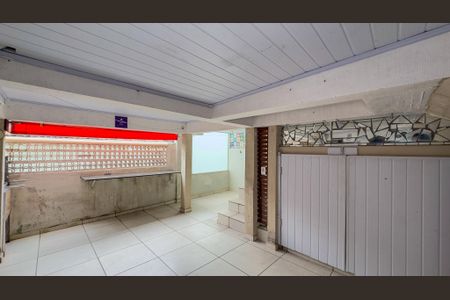 Casa à venda com 156m², 3 quartos e 1 vaga Casa à venda com 156m², 3 quartos e 1 vagaChurrasqueira