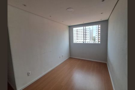 Quarto de apartamento para alugar com 2 quartos, 43m² em Fazenda Caguaçu, São Paulo