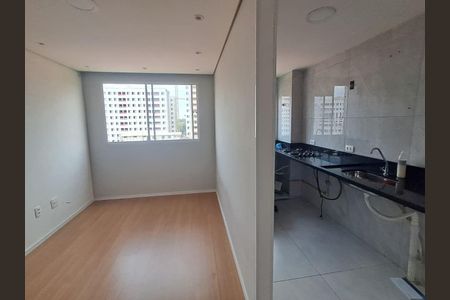 Sala de apartamento para alugar com 2 quartos, 43m² em Fazenda Caguaçu, São Paulo