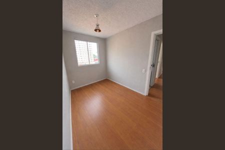 Sala de apartamento para alugar com 2 quartos, 43m² em Fazenda Caguaçu, São Paulo
