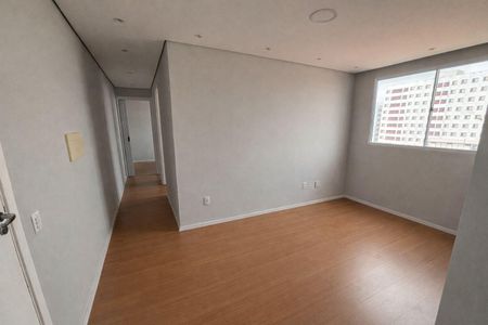 Sala de apartamento para alugar com 2 quartos, 43m² em Fazenda Caguaçu, São Paulo