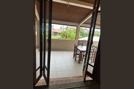 Casa para alugar com 430m², 3 quartos e 4 vagasChurrasqueira