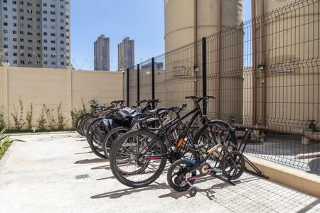 Apartamento para alugar com 38m², 2 quartos e sem vaga Apartamento para alugar com 38m², 2 quartos e sem vagaÁrea comum - Bicicletário