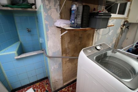 Casa à venda com 68m², 1 quarto e 1 vagaÁrea de Serviço