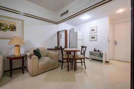 Studio para alugar com 28m², 1 quarto e 1 vaga Studio para alugar com 28m², 1 quarto e 1 vagaStudio