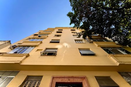 Apartamento à venda com 97m², 2 quartos e sem vaga