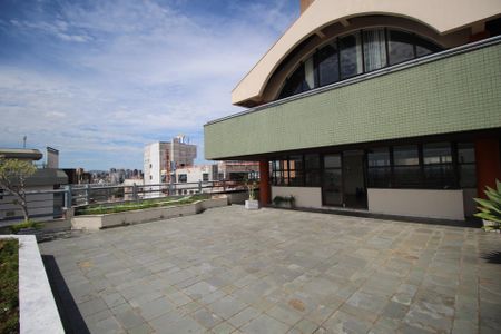 Apartamento para alugar com 60m², 1 quarto e 1 vagaTerraço