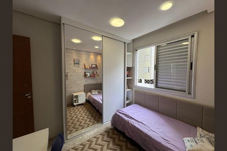 Apartamento para alugar com 141m², 4 quartos e 3 vagasQuarto