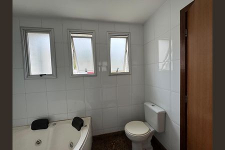 Apartamento para alugar com 141m², 4 quartos e 3 vagasBanheiro