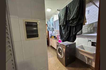 Apartamento para alugar com 141m², 4 quartos e 3 vagasÁrea de serviço