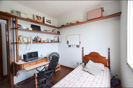 Apartamento à venda com 110m², 4 quartos e 2 vagas Apartamento à venda com 110m², 4 quartos e 2 vagasQuarto 1