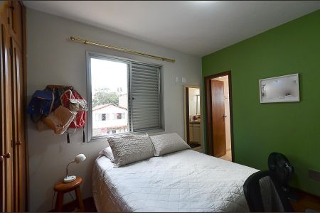 Apartamento à venda com 110m², 4 quartos e 2 vagas Apartamento à venda com 110m², 4 quartos e 2 vagasSuíte