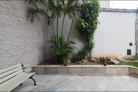 Apartamento à venda com 110m², 4 quartos e 2 vagas Apartamento à venda com 110m², 4 quartos e 2 vagasEntrada