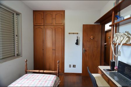 Apartamento à venda com 110m², 4 quartos e 2 vagas Apartamento à venda com 110m², 4 quartos e 2 vagasSuíte