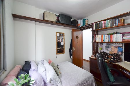 Apartamento à venda com 110m², 4 quartos e 2 vagas Apartamento à venda com 110m², 4 quartos e 2 vagasQuarto 2